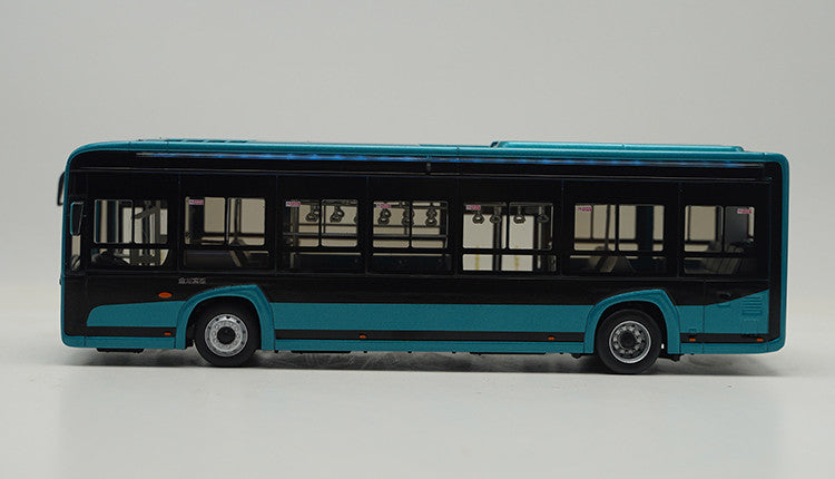 1:38 Xiamen King Long Smart City Light 5G Connected  XMQ6105G collectible city bus – High Simulation Collectible Diecast Bus with Opening Doors & Light Effects