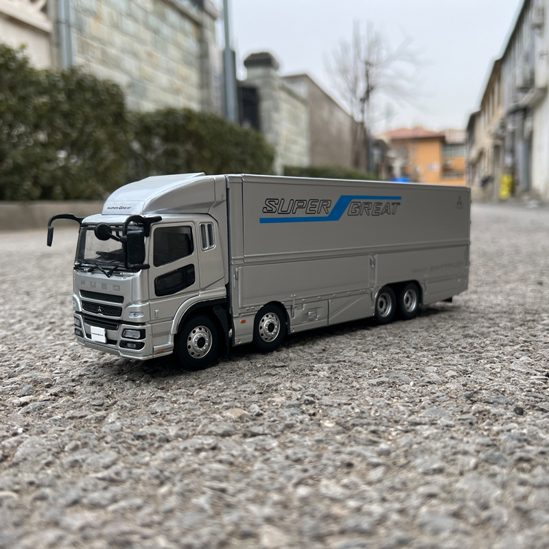 Original factory 1:43 Mitsubishi FUSO SUPERGREAT Diecast container truck model for gift