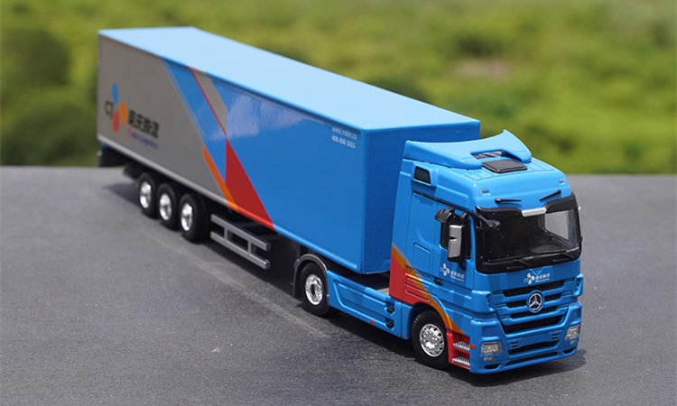 High-Fidelity 1:50 Scale Mercedes-Benz Alloy Container Truck Model for collection, gift, display