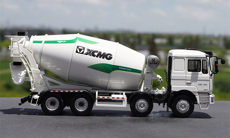 Authentic 1:35 Scale Schwing V7 8*4 Diecast Concrete Mixer truck agitator Truck replica for gift