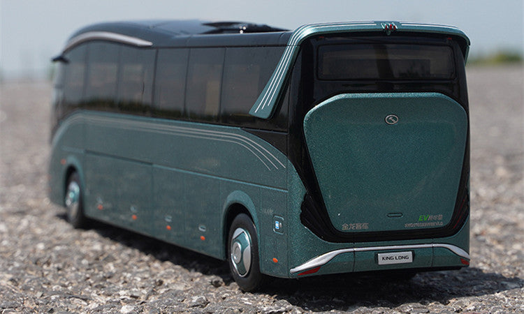 1:38 Kinglong MC “Land Cruiser” Scale Luxury Bus Collectible – Full Alloy Bus with Lighting Effects