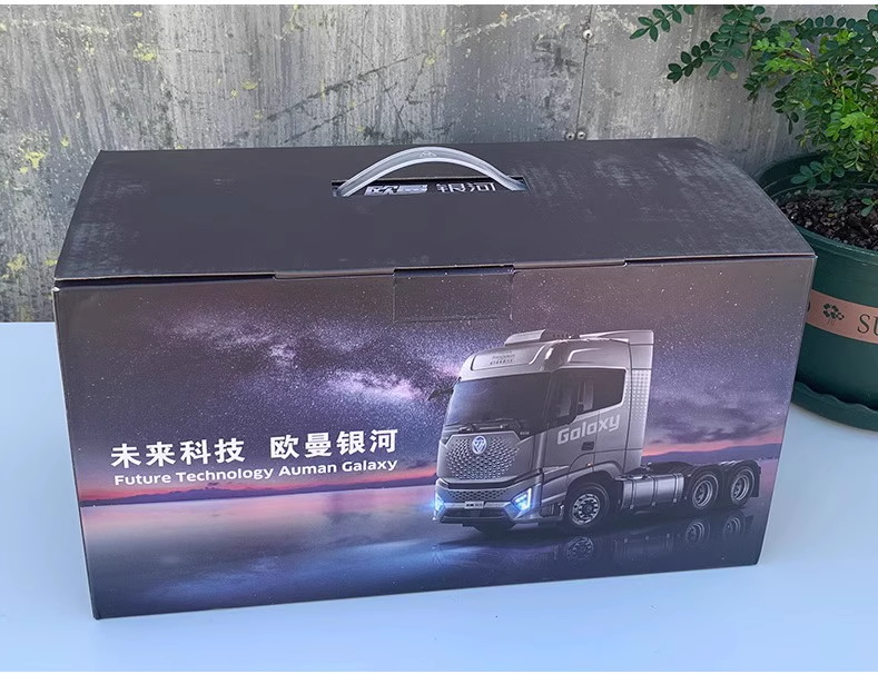 1:24 Foton Auman Digital Galaxy Yinhe Diecast motor tractor truck model for gift, collection