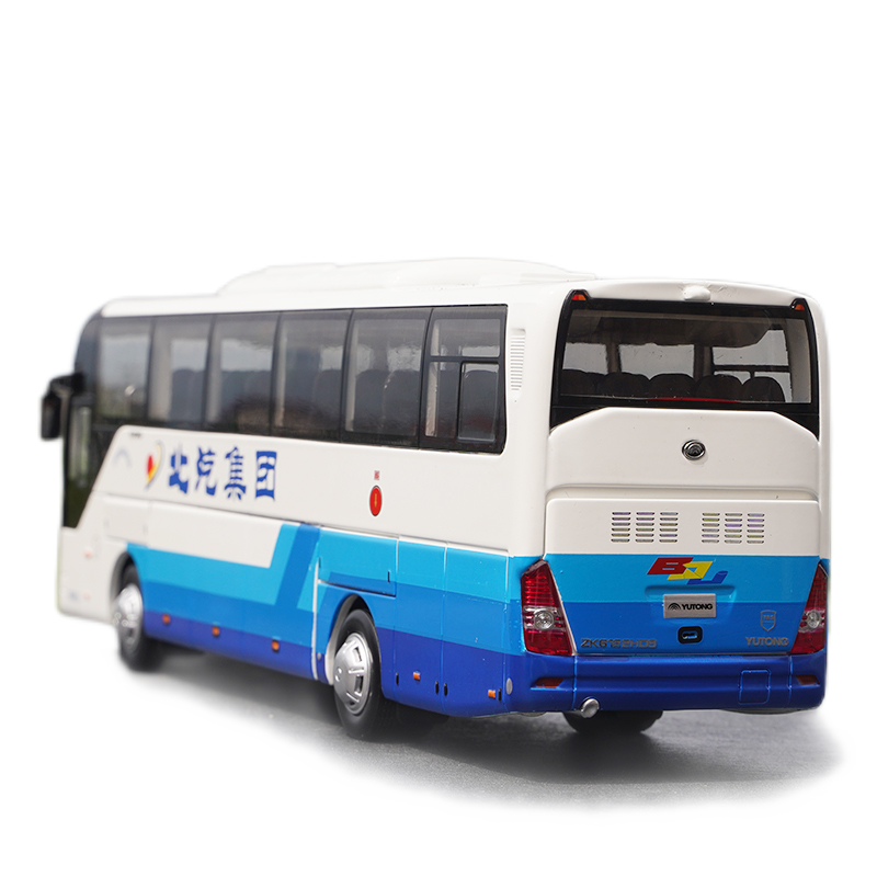 Original factory 1:42 Yutong ZK6122H9 diecast luxury tourist bus model for gift, collection