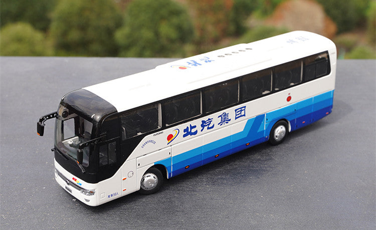 Original factory 1:42 Yutong ZK6122H9 diecast luxury tourist bus model for gift, collection