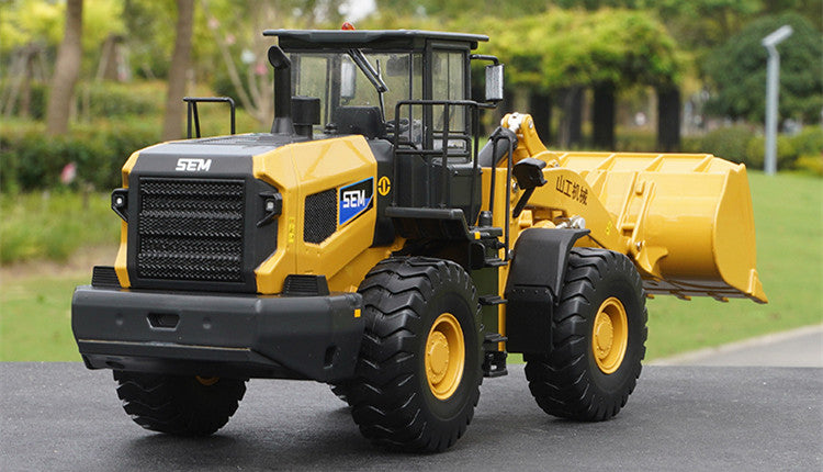1:35 Scale SEM LE70-3X Electric Alloy wheel loader model – Heavy Alloy engineering machinery model