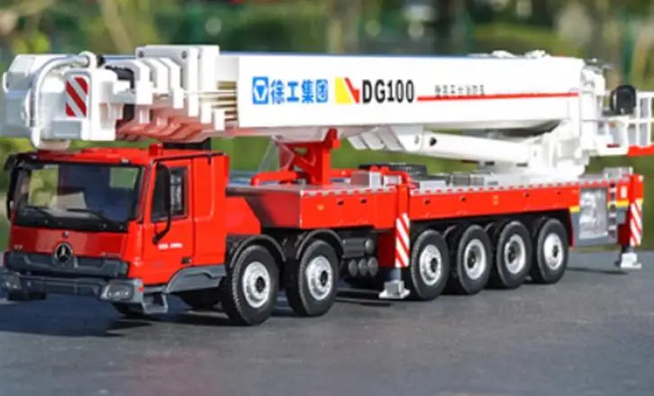 High Quality 1:43 Yongqiang CARMICHAEL COBRA3 Cobra, Alloy Main Foam Fire Truck Model Miniature for Gift