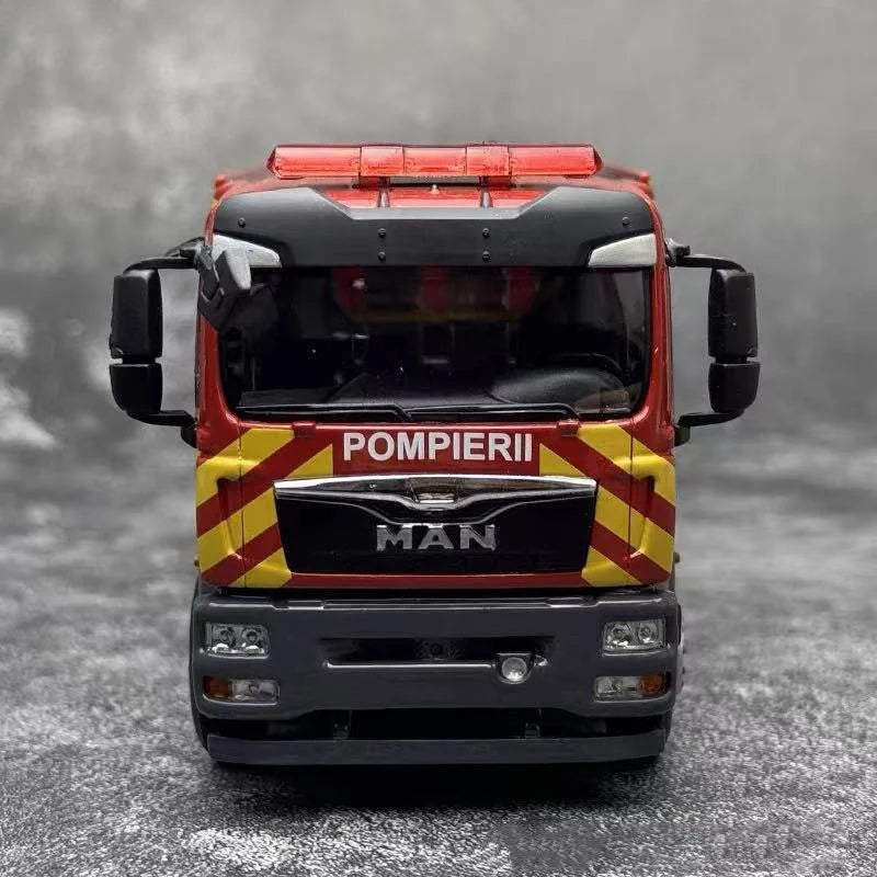 Original Authentic 1:43 MAN POMPIERII Rescue Fire Truck Model – German MAN Diecast Emergency Vehicle