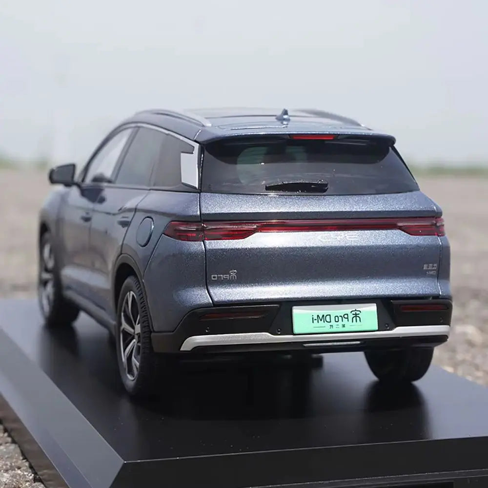 Original Factory 1:18 BYD Song Pro DM-i (2nd Gen) Alloy SUV Car Model – Official Replica with Opening Parts