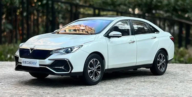 High Classic Authentic 1:18 Nissan Venucia D60EV Diecast Car Models with Alloy Body, Opening Doors, Interior Details for Gift