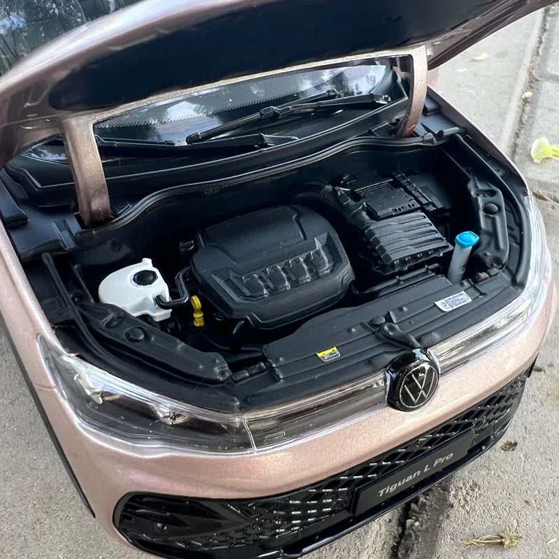 Original Factory 1:18 Volkswagen Tiguan L Pro R-Line 2024 Diecast SUV Model with Opening Parts & Detailed Interior