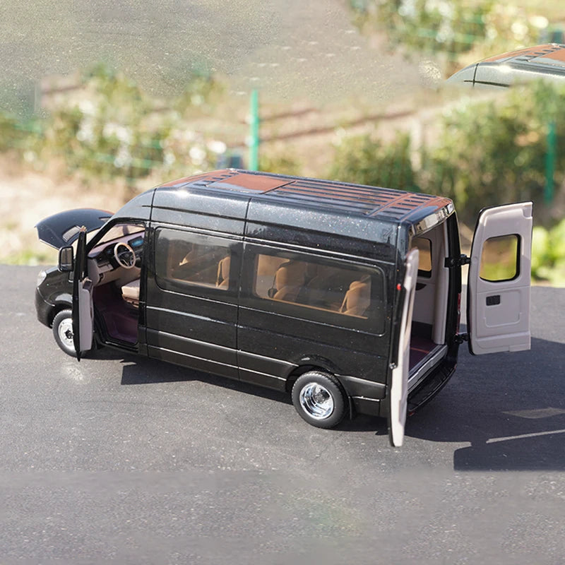 Authentic 1:24 Yutong Tianjun V6 Business Van Miniature–collectible Alloy Commercial Car Model for Gift, Display