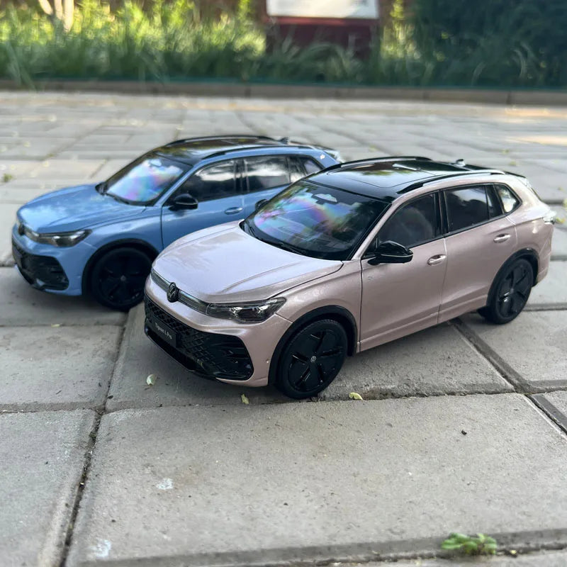 Original Factory 1:18 Volkswagen Tiguan L Pro R-Line 2024 Diecast SUV Model with Opening Parts & Detailed Interior