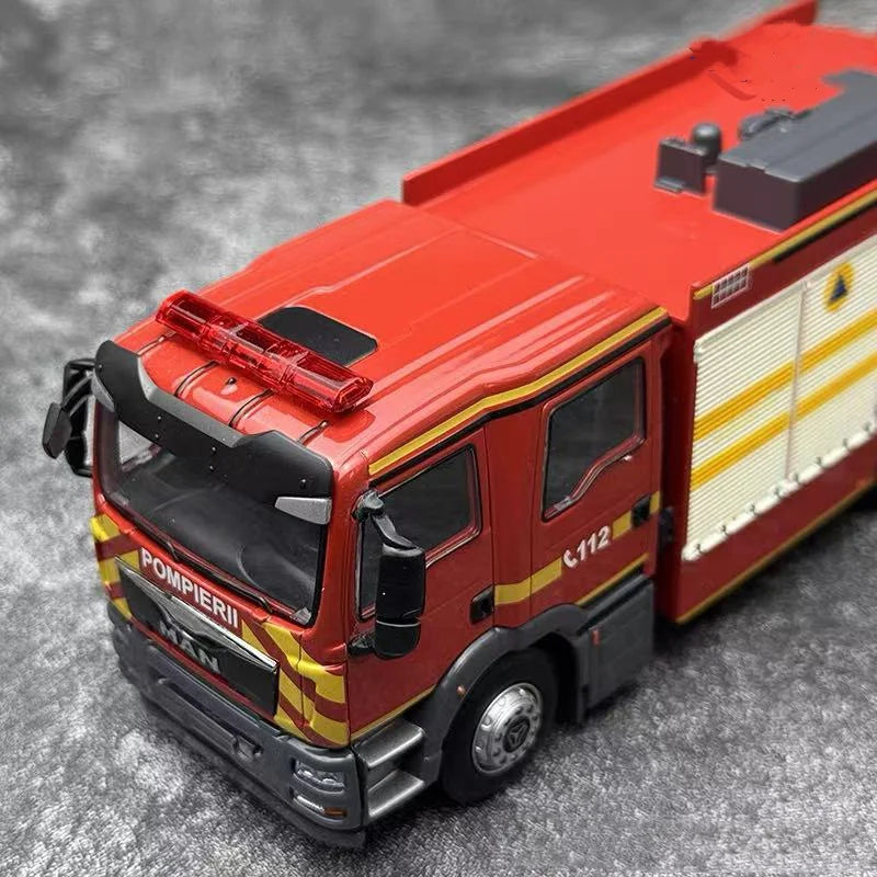 Original Authentic 1:43 MAN POMPIERII Rescue Fire Truck Model – German MAN Diecast Emergency Vehicle