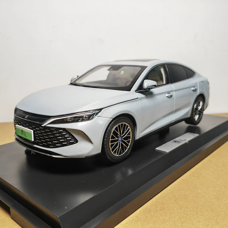 BYD Qin L 2024 Original 1:18 Diecast Sedan Model for Display & Collection
