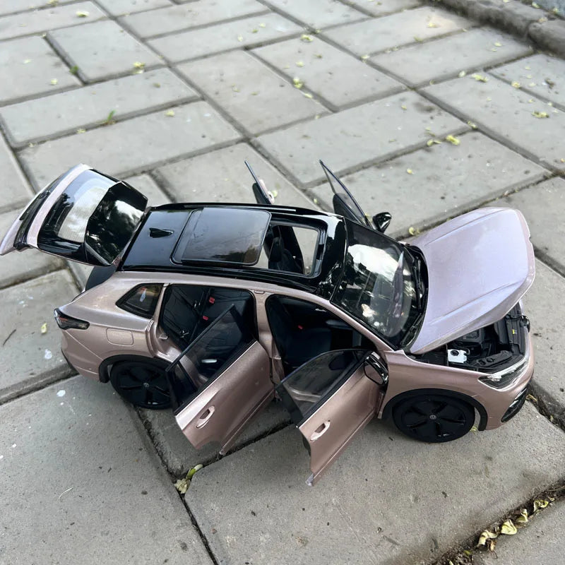 Original Factory 1:18 Volkswagen Tiguan L Pro R-Line 2024 Diecast SUV Model with Opening Parts & Detailed Interior