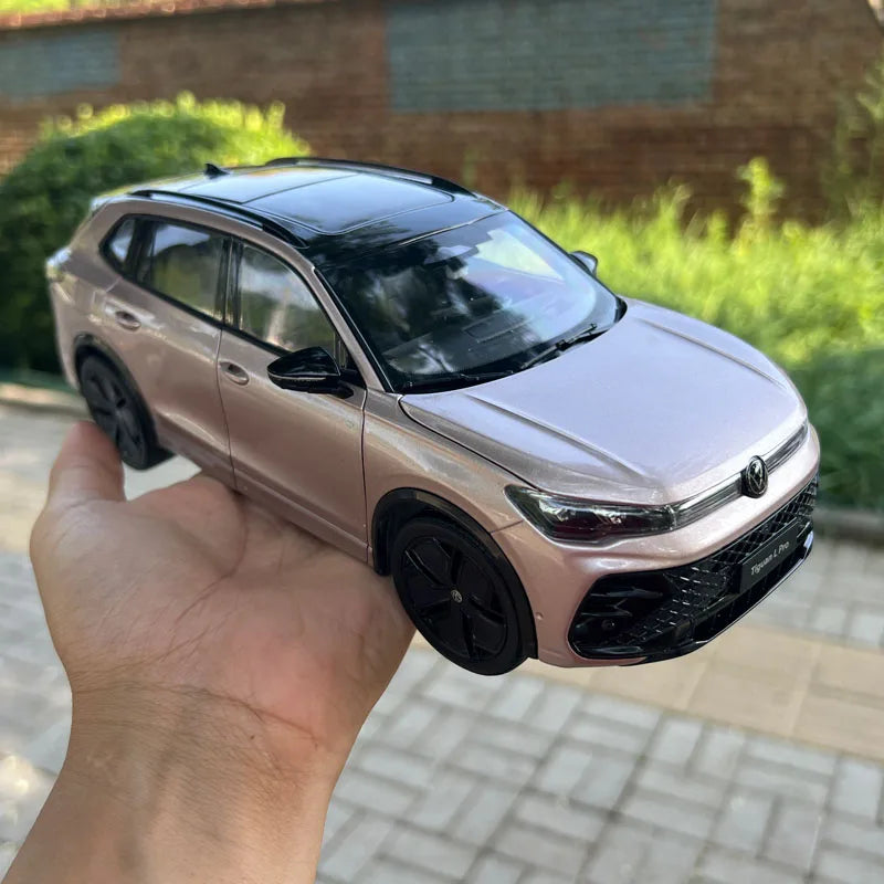 Original Factory 1:18 Volkswagen Tiguan L Pro R-Line 2024 Diecast SUV Model with Opening Parts & Detailed Interior