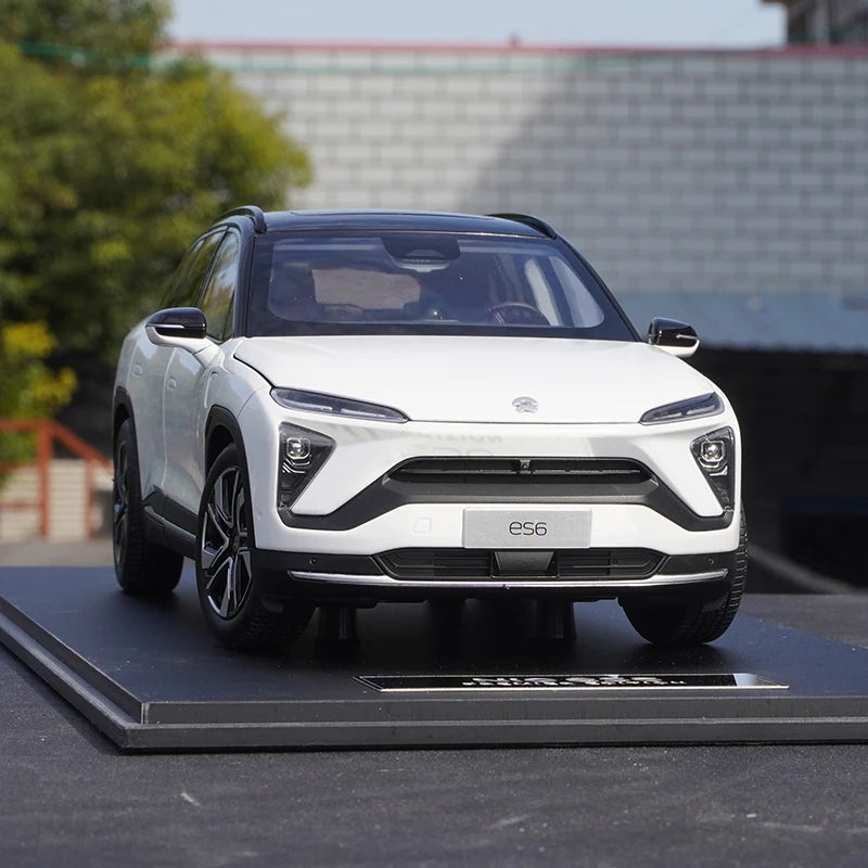 Original Factory 1:18 NIO ES6 Die-cast Simulation Alloy Car Model, Boys' Festival Gift Toy, Adult Collectible Display Item
