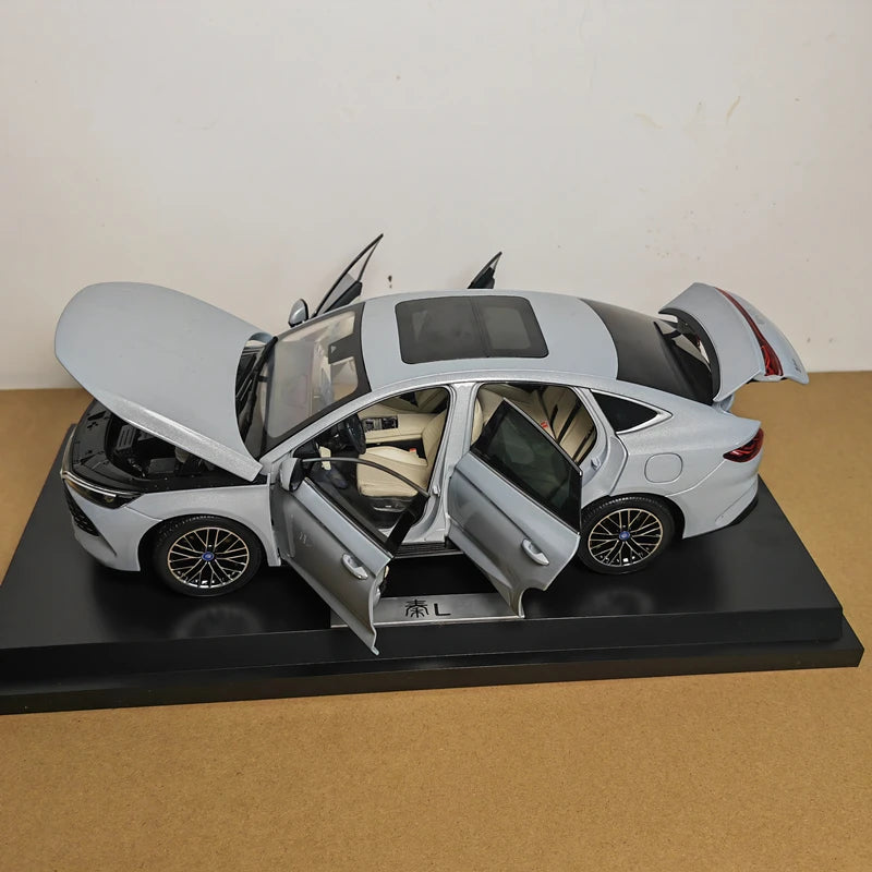 BYD Qin L 2024 Original 1:18 Diecast Sedan Model for Display & Collection