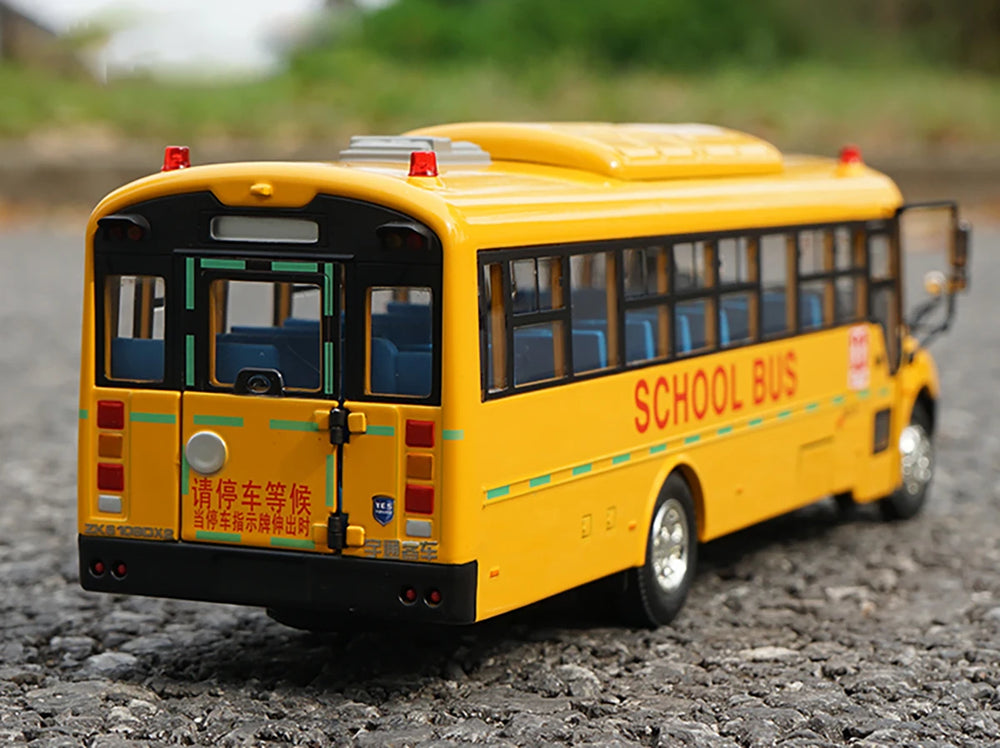 High Simulation 1:42 Yutong S11 American School Bus Scale Model, Collectiable School Bus Replica for Holiday Gift
