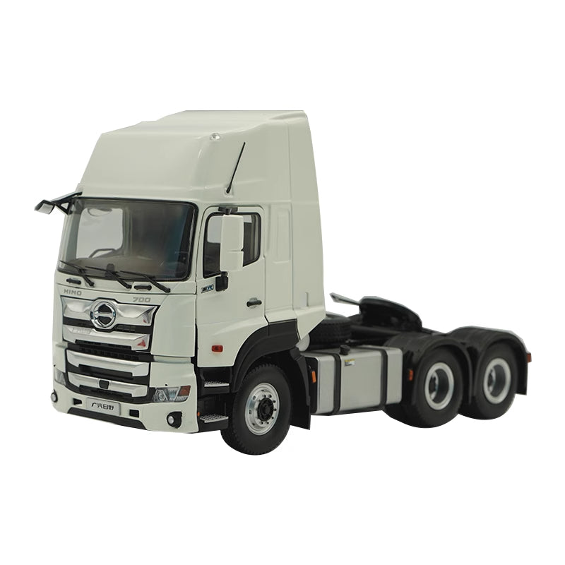 High quality collectiable 1:24 Hino 700 tractor Truck Model for collection, gift, demonstration