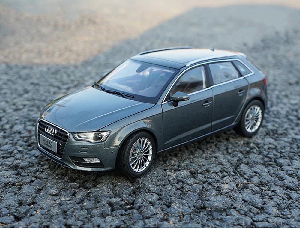 Original Authorized Authentic alloy 1/18 Scale Audi A3 Sportback DieCast classic Car Model for gift collection