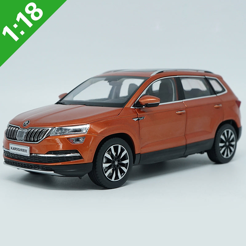 Original factory authentic 1:18 skoda KAROQ diecast metal scale car models collectible alloy car model with small gift