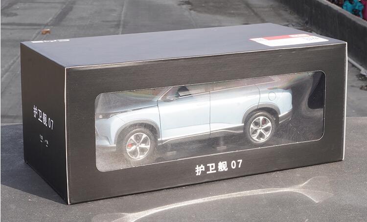 Original factory 1:18 BYD huweijian frigate 07 diecast alloy simulation car model for BYD real car promotion