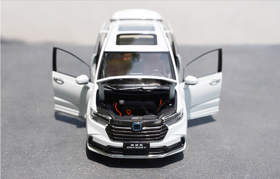 Original factory 1:18 HONDA ODYSSEY hybrid 2022 diecast white/silver classic MPV car model for birthday gift