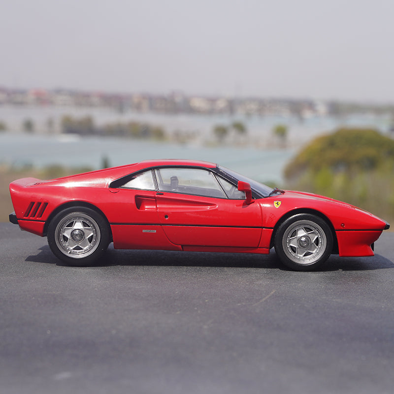 Original high classic 1:18 KK Ferrari 288GTO 1984 alloy simulation car model, diecast toy scale models