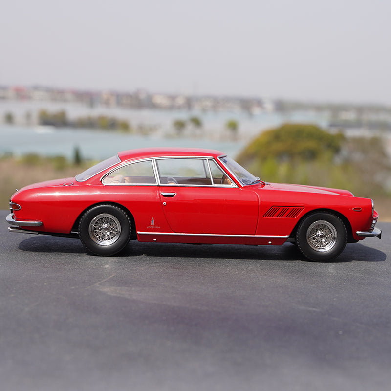 Original high classic 1:18 KK Ferrari 330 GT 2+2 1964 alloy simulation car model for gift, coolection