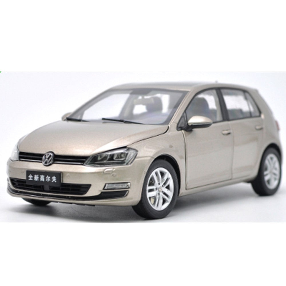 Original factory 1:18 VW golf 6 new golf 7 Alloy metal Diecast Car classic Model For Adult Birthday/christmas gifts, collection