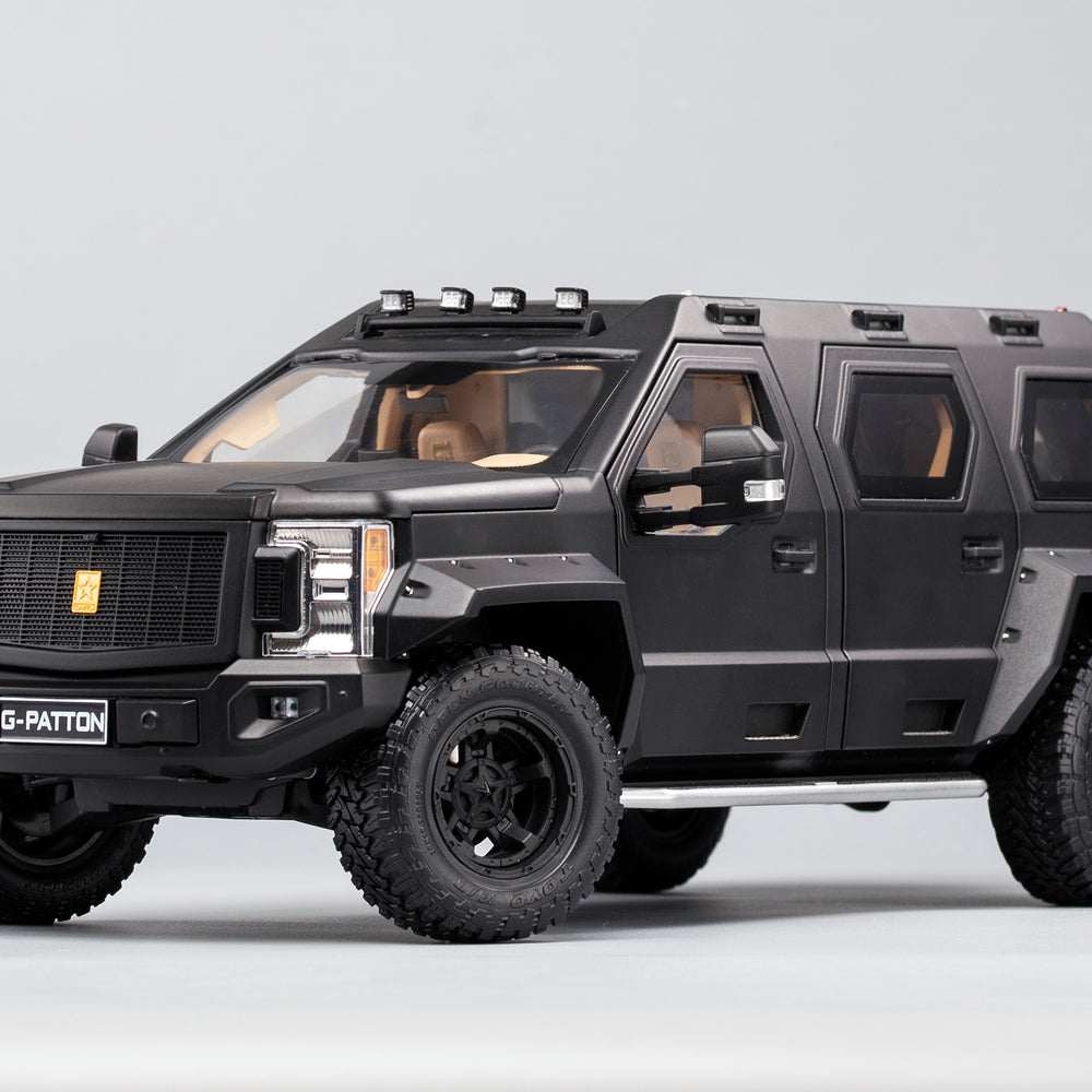 Original 1:18 KengFai Qihui G-Patton Chariot modified black/white diecast off road SUV car model for collection