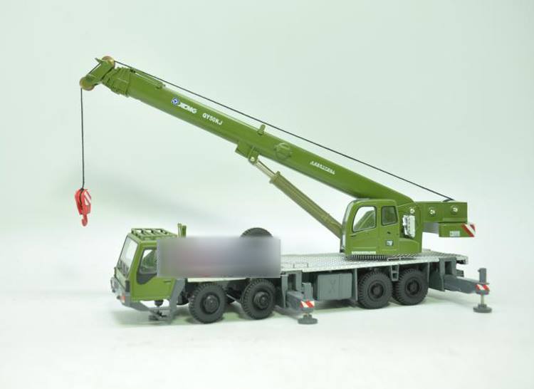 1:50 XCMG QY50KJ 50 tons Crane Model, army green crane model