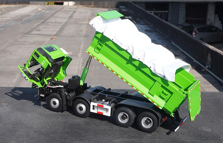 1:24 Diecast Foton Auman Xingxing dump truck model green alloy enviromental dump truck models