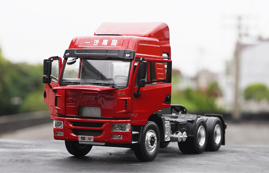 Original factory new released 1:24 FAW HW V Han V diecast tractor trailer alloy engineering truck model for sale