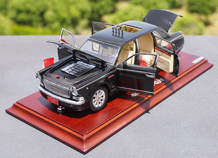 Original factory 1:24 Century Dragon Hongqi CA7600J 70th Aniversary diecast Parade alloy car model for gift,collection