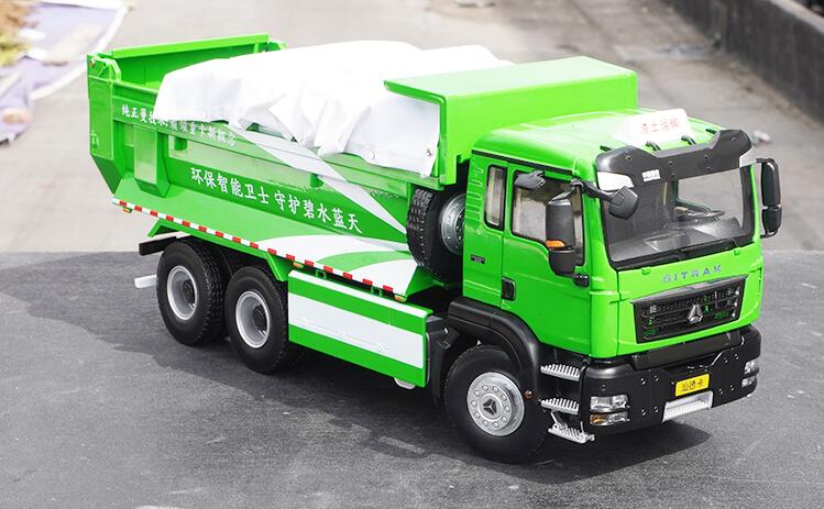 Original factory 1:24 Sinotruk SITRAK G7 mack dump truck model alloy slage dump truck miniature for sale