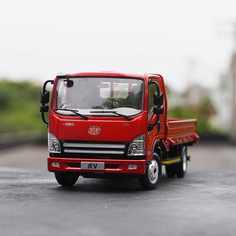 Original factory 1:24 Jiefang FAW Tiger V light truck model Hu V diecast cabinet flat truck model for gift, collection