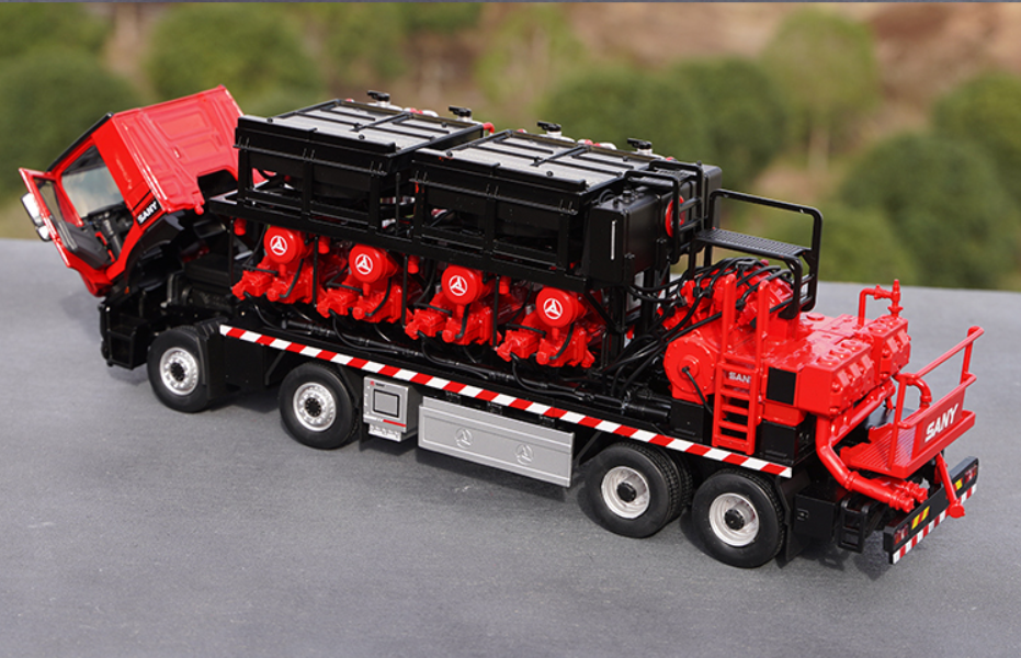 Original factory 1:32 SANY 2500 Diecast hydraulic fracturing truck model, oil operation truck, metal transport truck models for gift