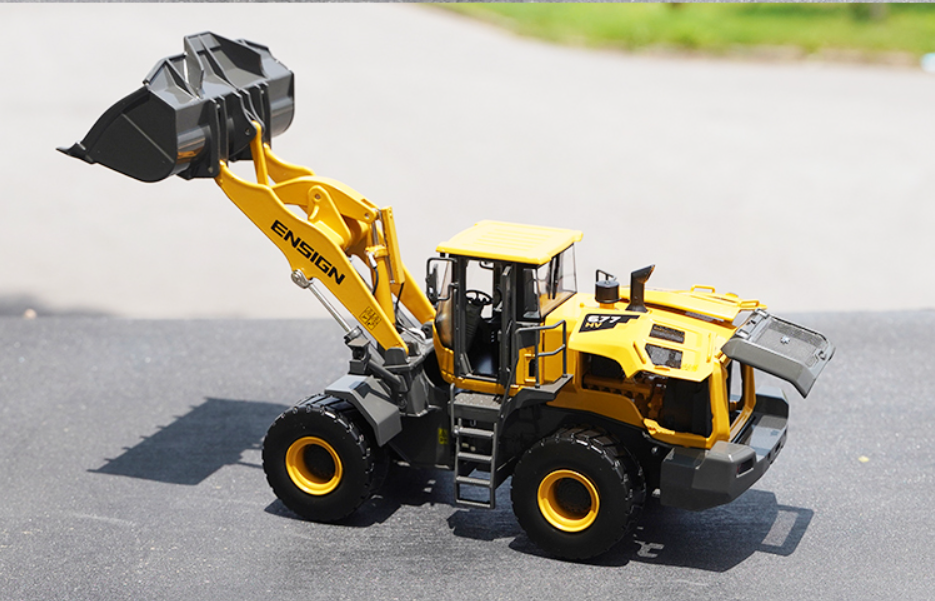 Original factory 1:35 Yingxuan YX677HV alloy loader model Diecast forklift truck construction machinery model for gift, collection