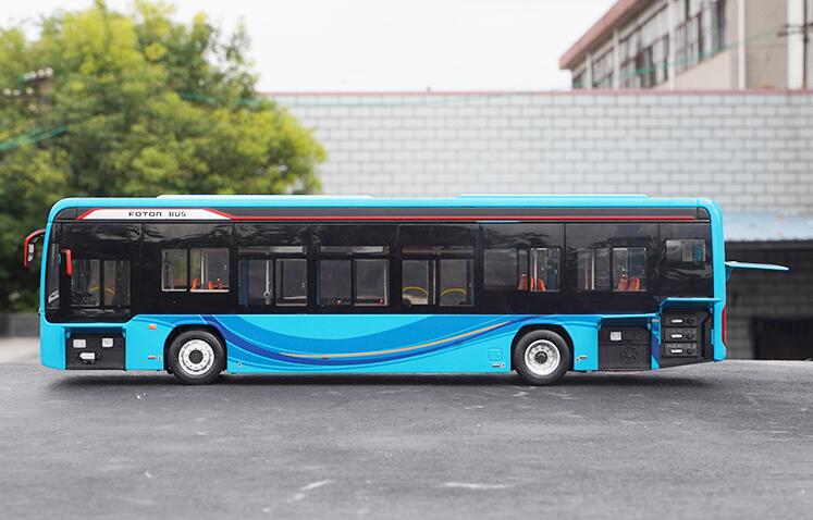 original factory 1:36 Foton BJ6129EVCA new energy pure electric diecast bus model alloy bus model miniature for sale