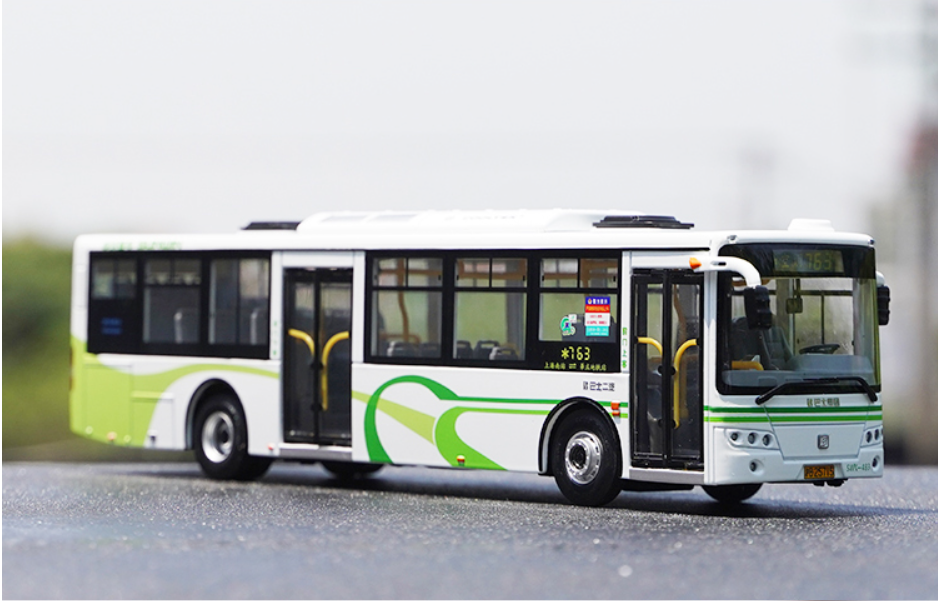 Original factory 1:42 Shanghai Shenwo diecast city bus model Shenwo Square model 6116HG alloy bus model for gift