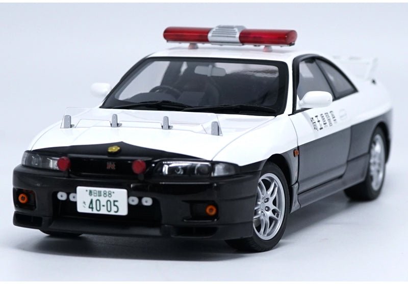 Original factory authentic 1:18 AUTOart Nissan GT-R R33 police car model with small gift