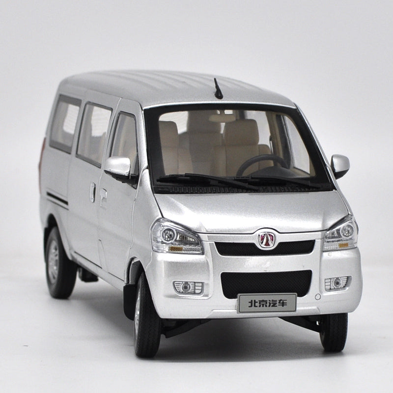 Original factory authentic 1:18 BAW 306 BC306Z alloy van car model diecast car model with small gift