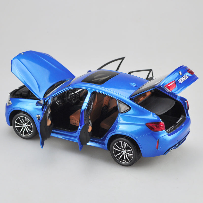 Blue / Black / White / Red 1:18 Scale Diecast BMW X6M X6 M Model 2016 Version