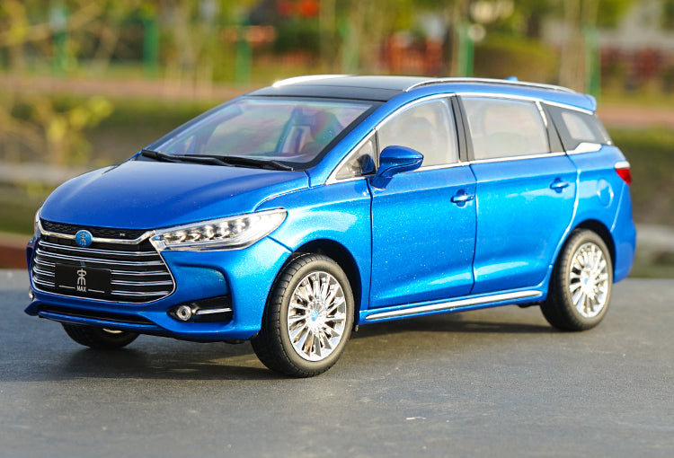 1/18 BYD Reseller version car model Song MAX New Energy MPV Commercial Vehicle diecast car model with small gift