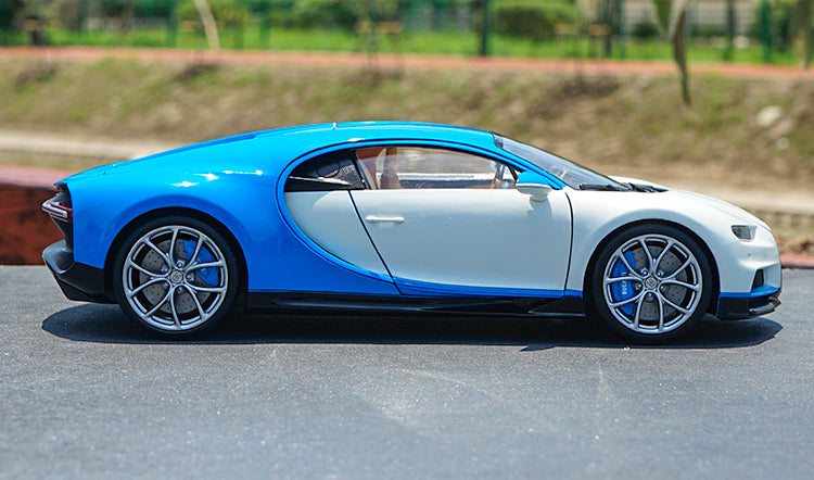 Original factory authentic 1/18 Bugatti Chiron Welly GTAUTOS metal super car collective models for gift