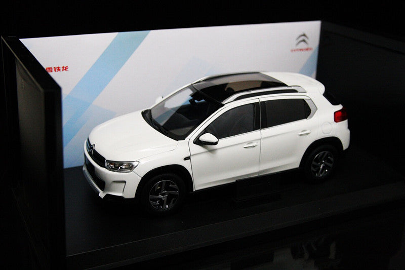 Original factory authentic 1:18 CITROEN C3-XR SUV diecast car model for toys, gift, collection