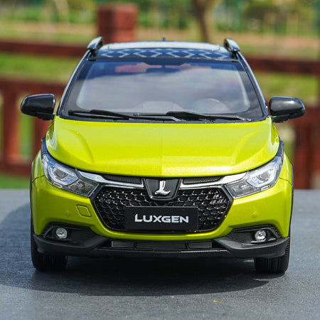 1:18 Dealer Edition 2019 Luxgen U5 SUV Diecast Model with small gift