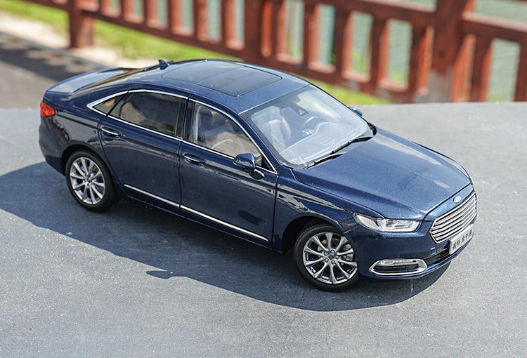 Ford taurus diecast online